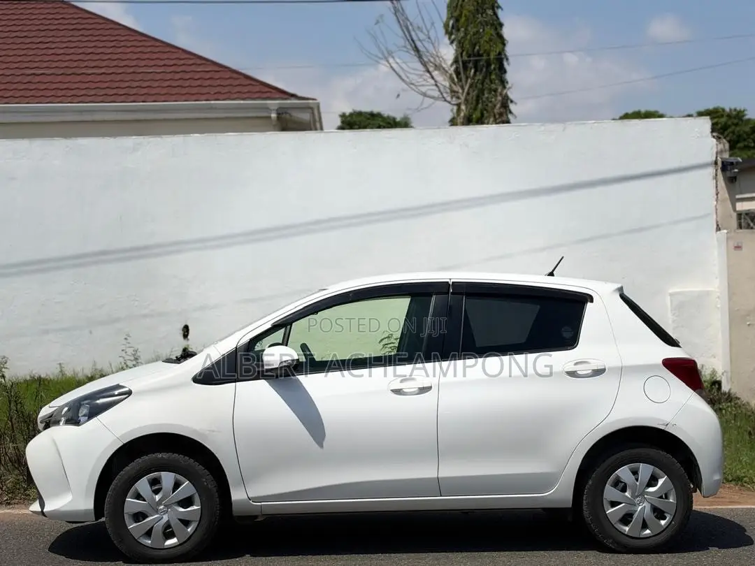 Toyota Vitz 1.0 FWD 3dr 2015 White