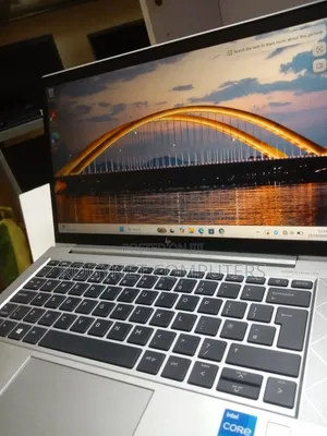 Laptop HP EliteBook 830 G8 8GB Intel Core i5 SSD 256GB