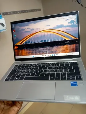Laptop HP EliteBook 830 G8 8GB Intel Core i5 SSD 256GB