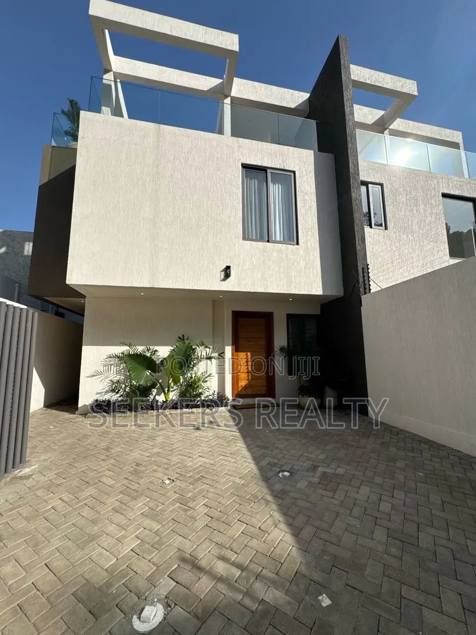 Furnished 3bdrm Townhouse / Terrace in Seekers Realty, US Embassy Area