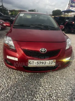 Toyota Belta 2012 Red
