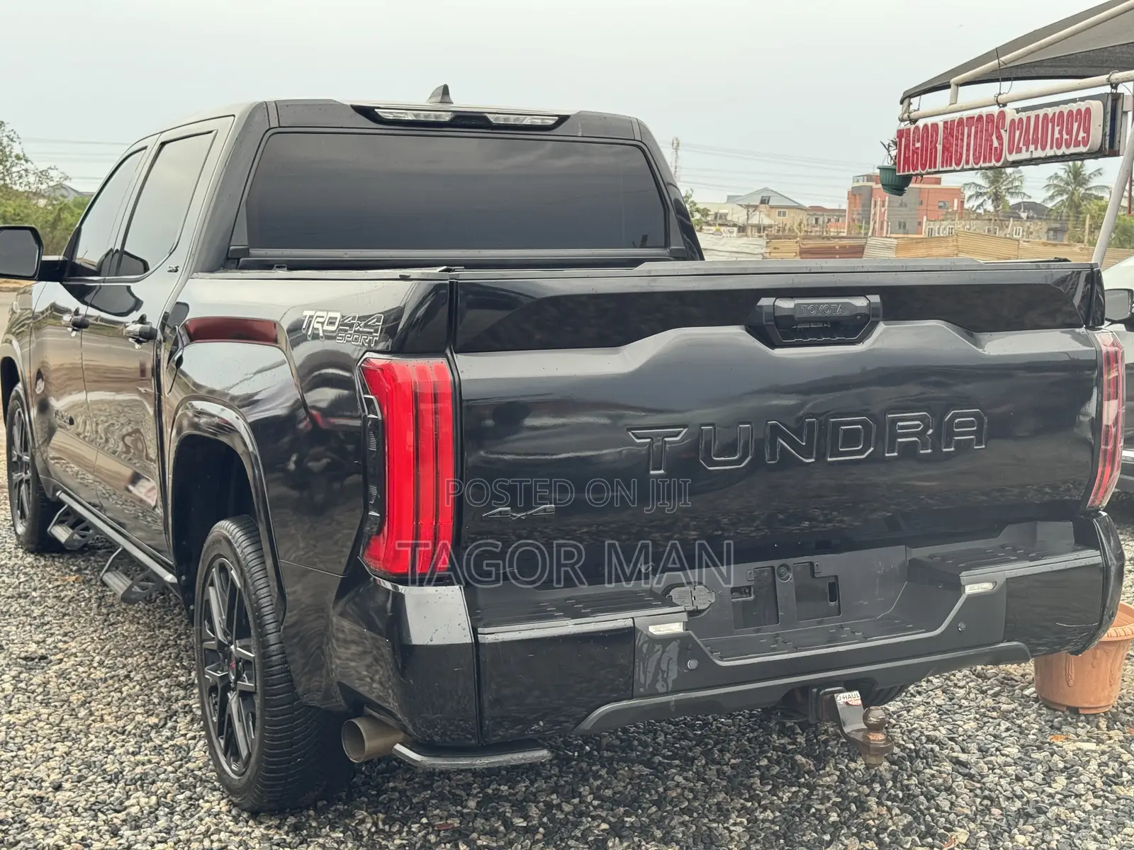 Toyota Tundra SR5 2022 Black