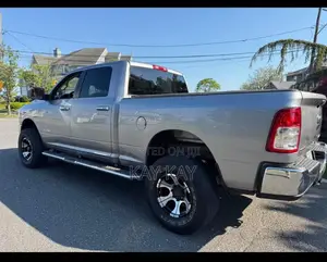 Dodge RAM 2019 Silver