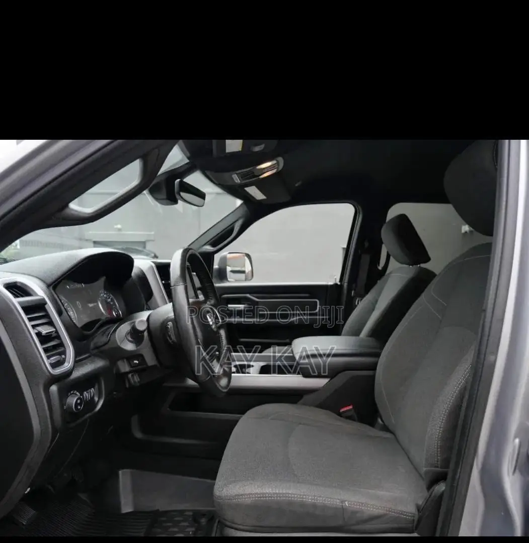Dodge RAM 2019 Silver