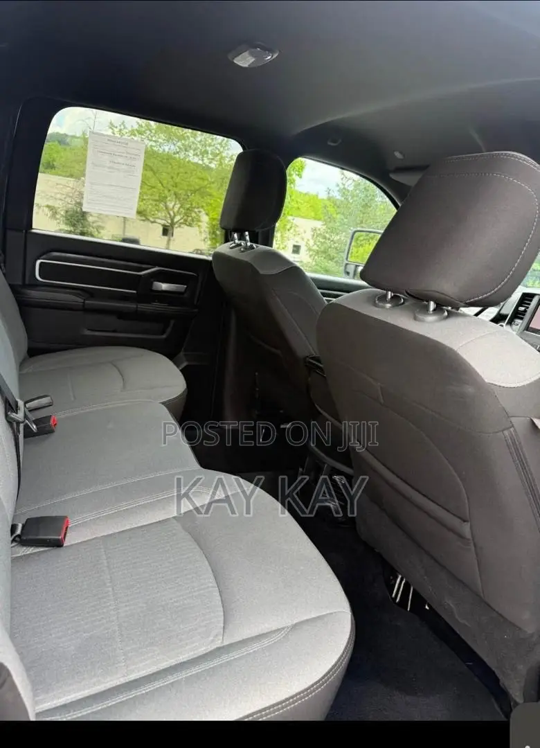 Dodge RAM 2019 Silver