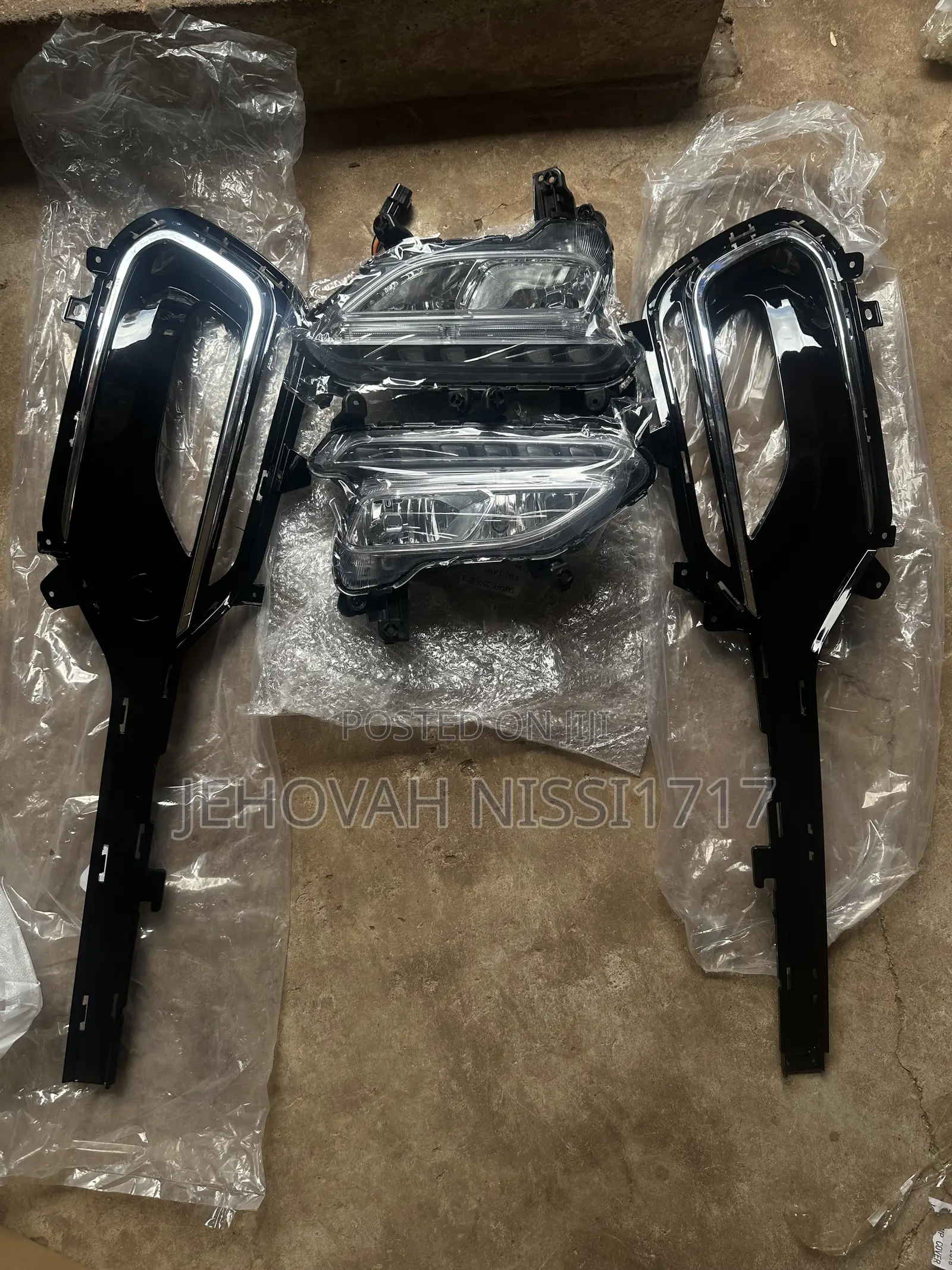 Hyundai Santa Fe 2017 - 2019 LED Foglight and Cover Complete