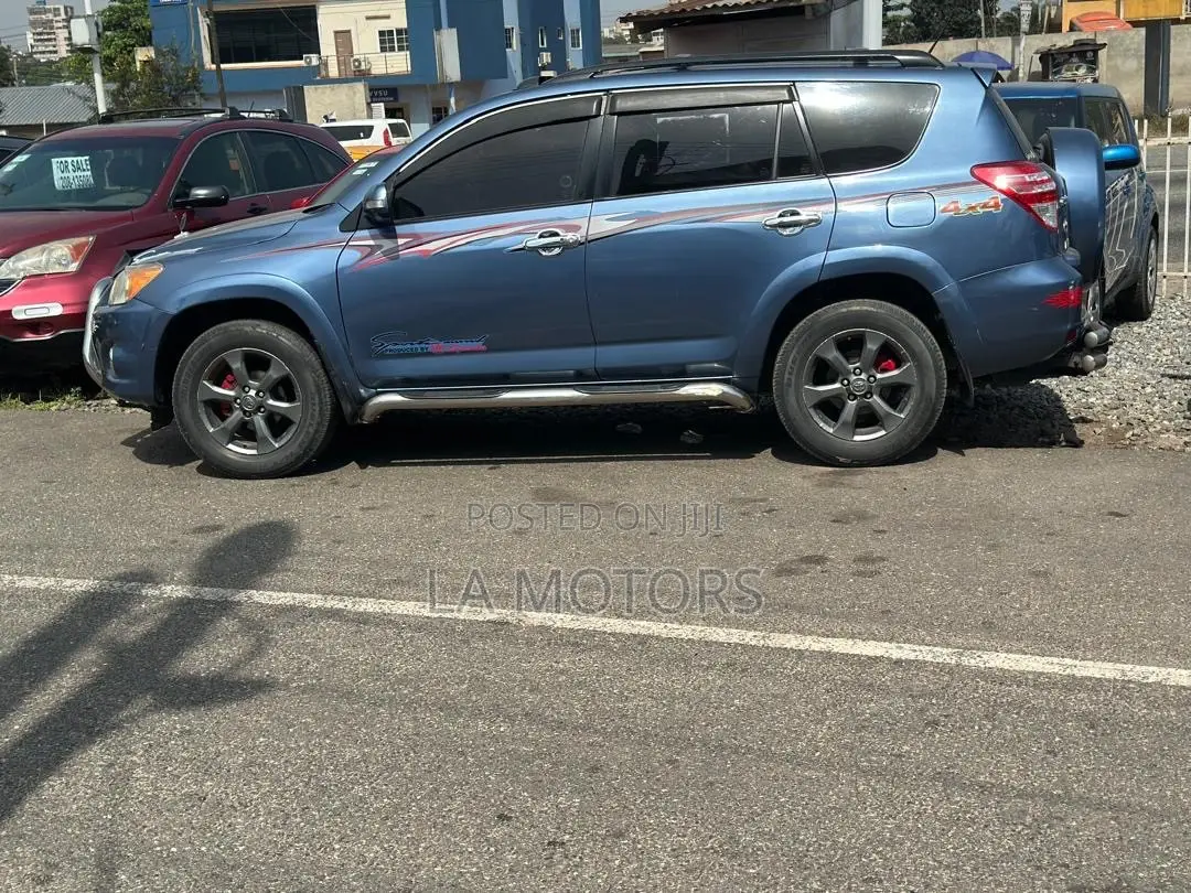 Toyota RAV4 2012 Blue