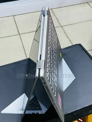 Laptop HP Pavilion 14 x360 2-in-1 8GB Intel Core i5 HDD 1T