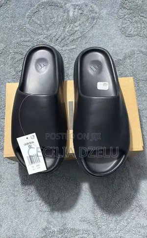 Affordable Yeezy Slides
