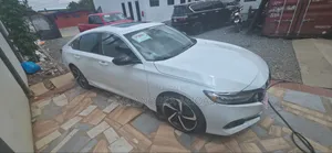 Honda Accord Sport 2.0T 2021 White