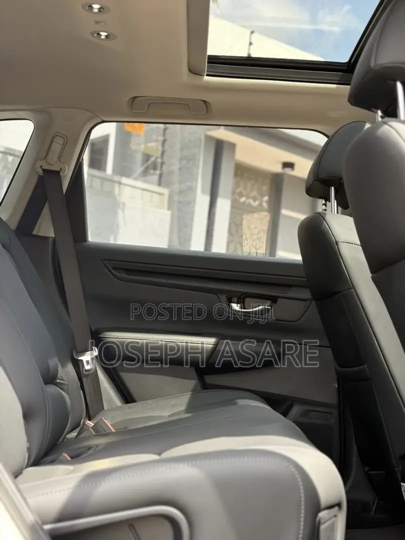 Honda CR-V 2025 White