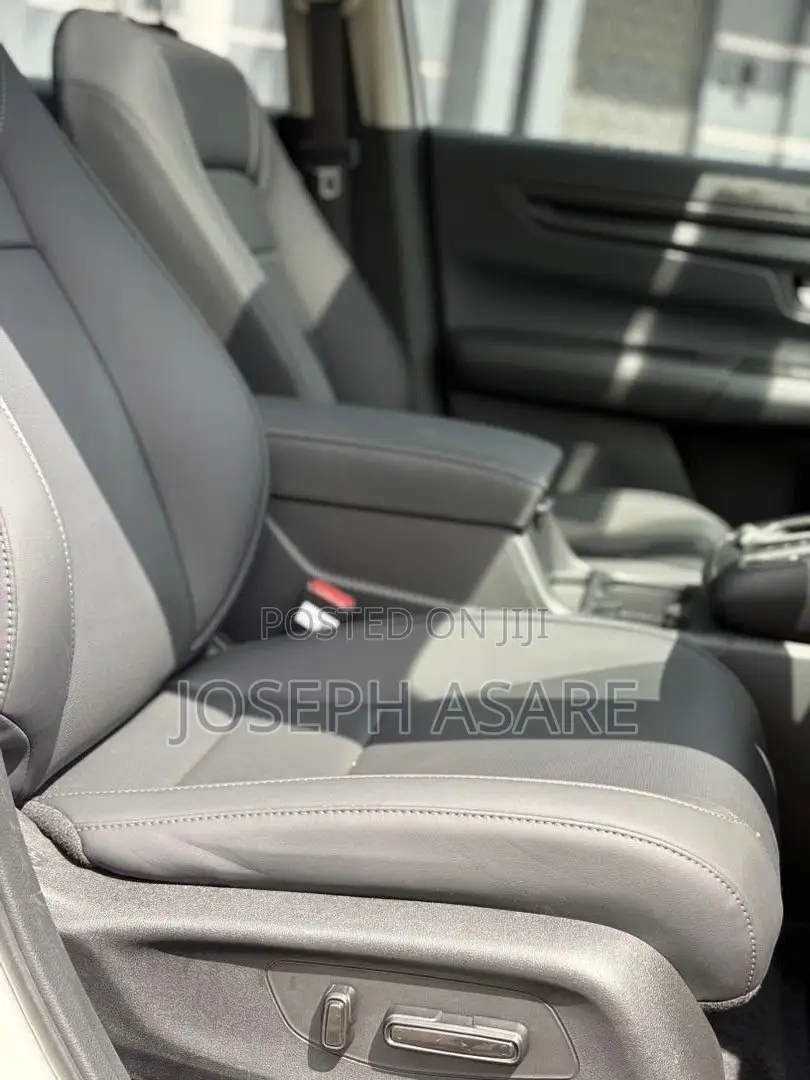 Honda CR-V 2025 White