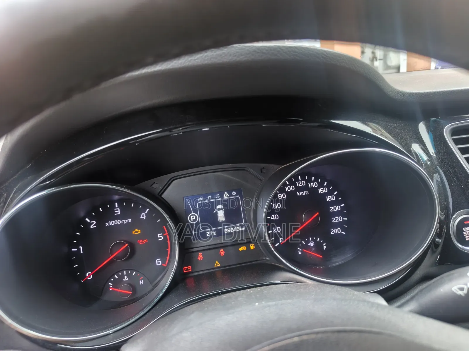 Kia Carnival 2016 Silver