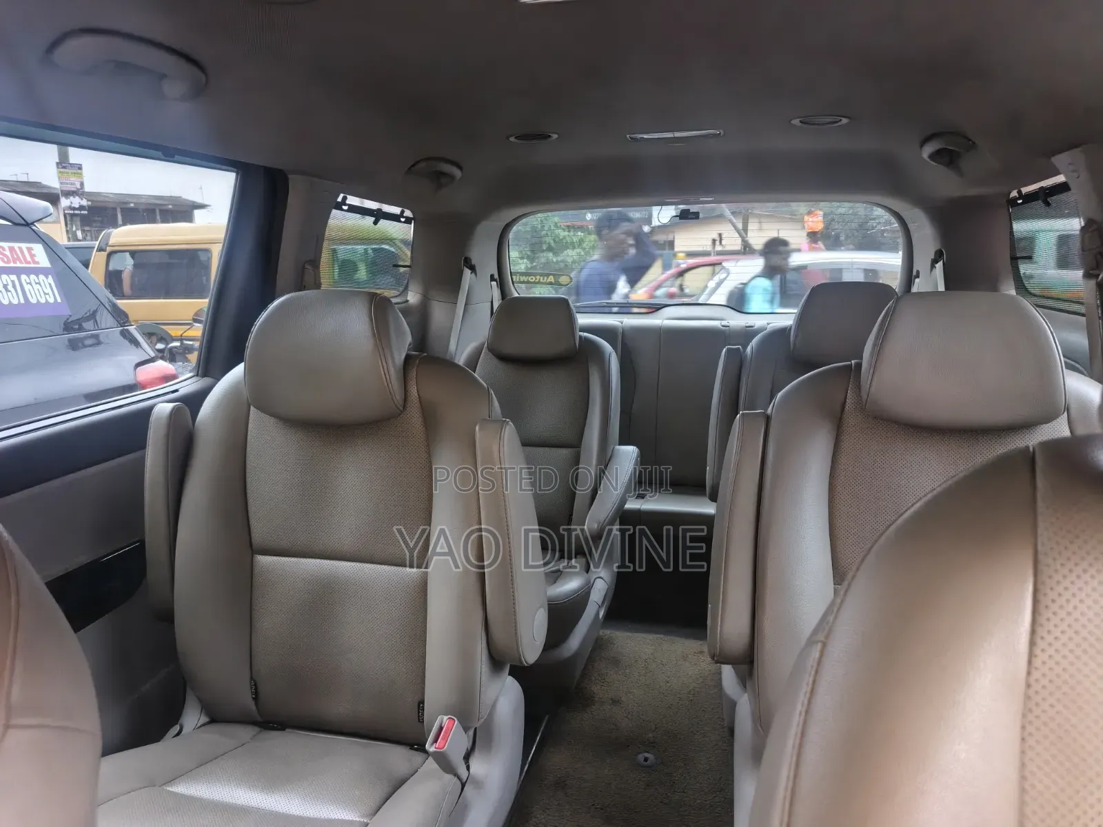 Kia Carnival 2016 Silver