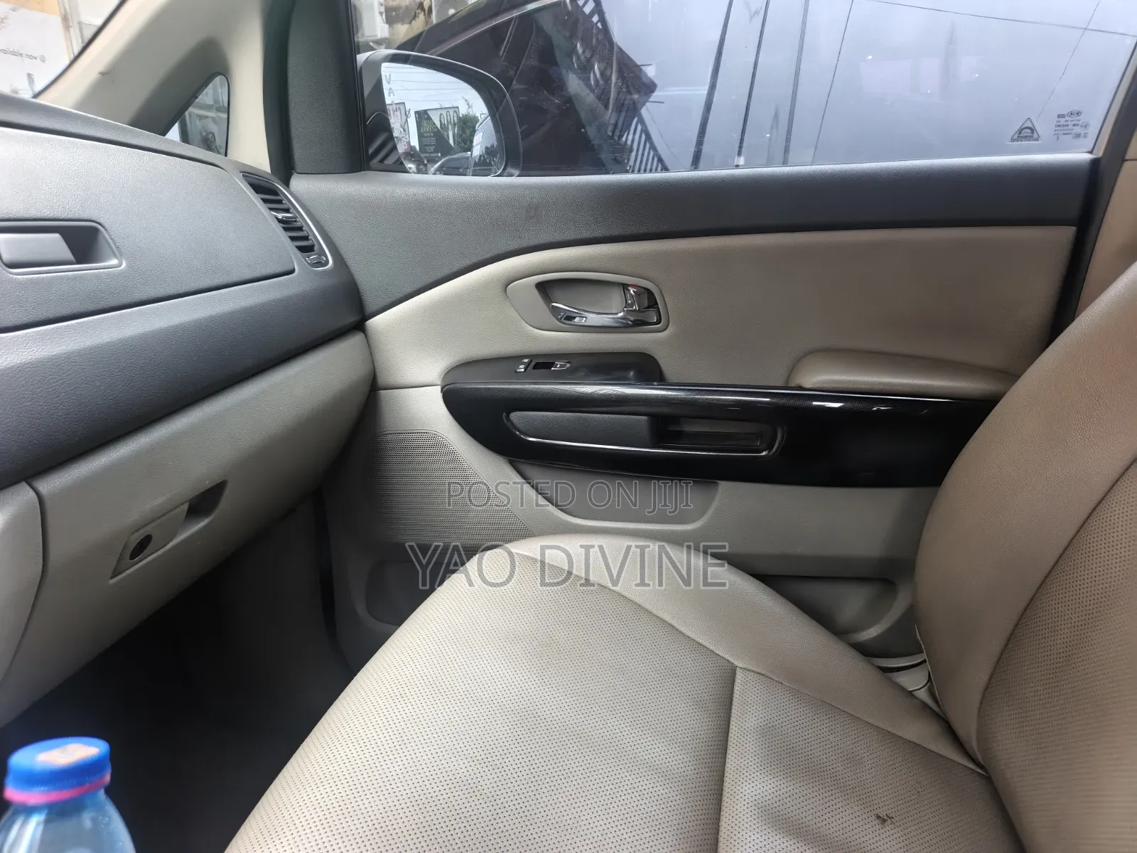 Kia Carnival 2016 Silver