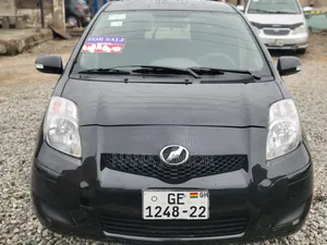 Toyota Vitz 2010 Black
