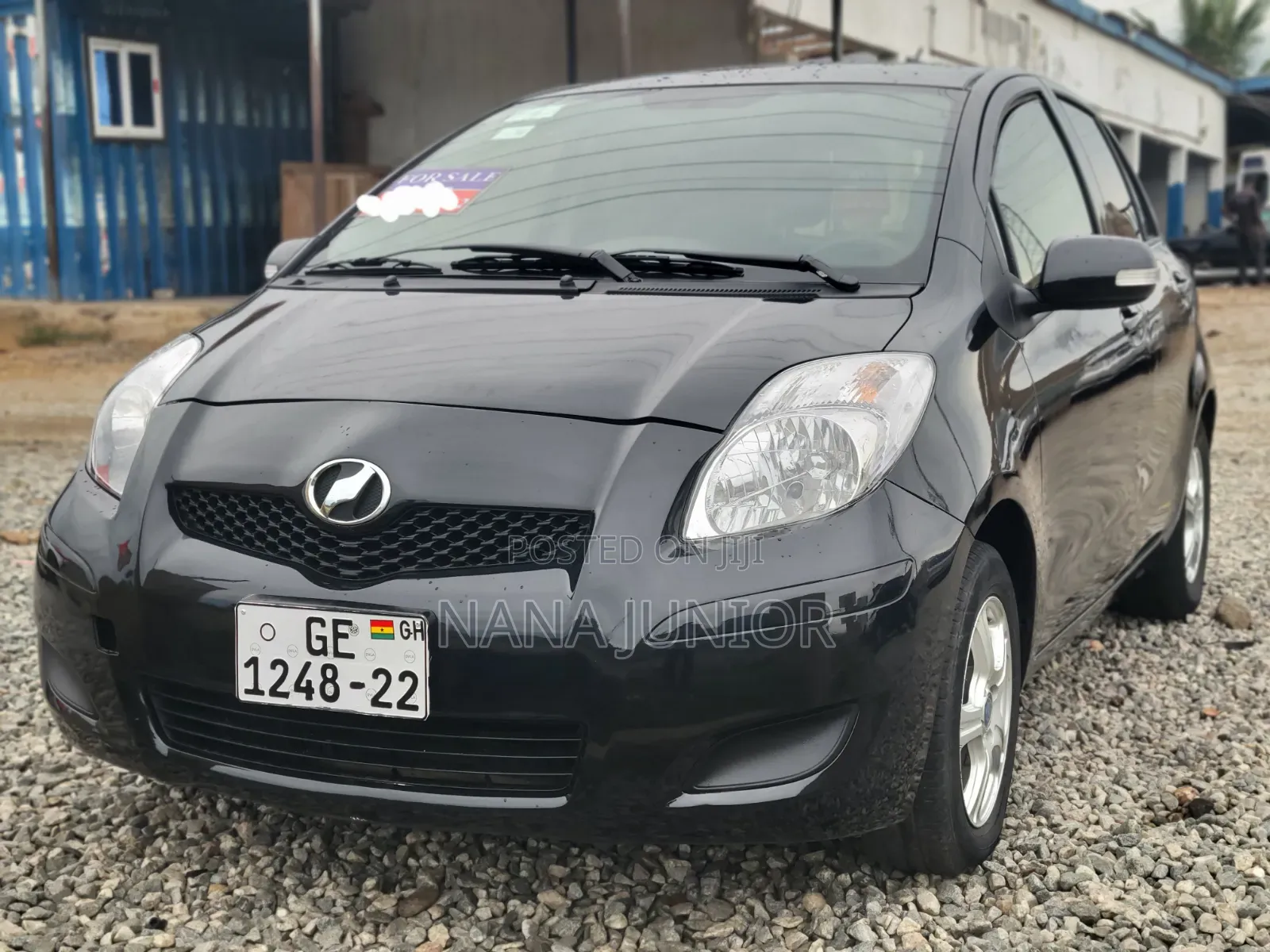 Toyota Vitz 2010 Black