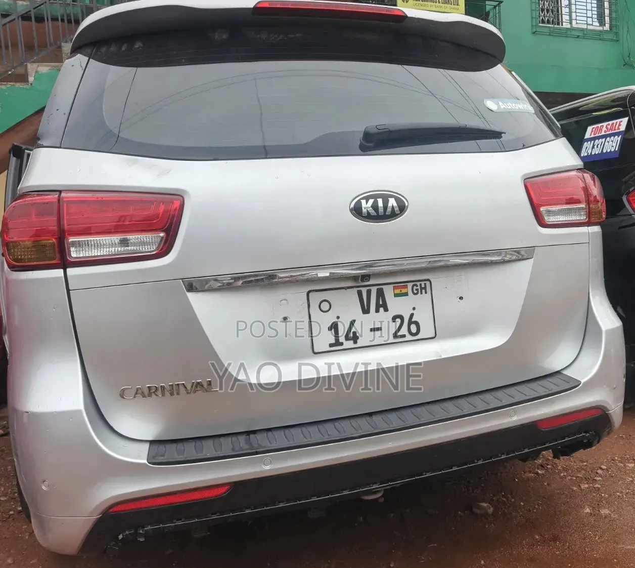Kia Carnival 2016 Silver