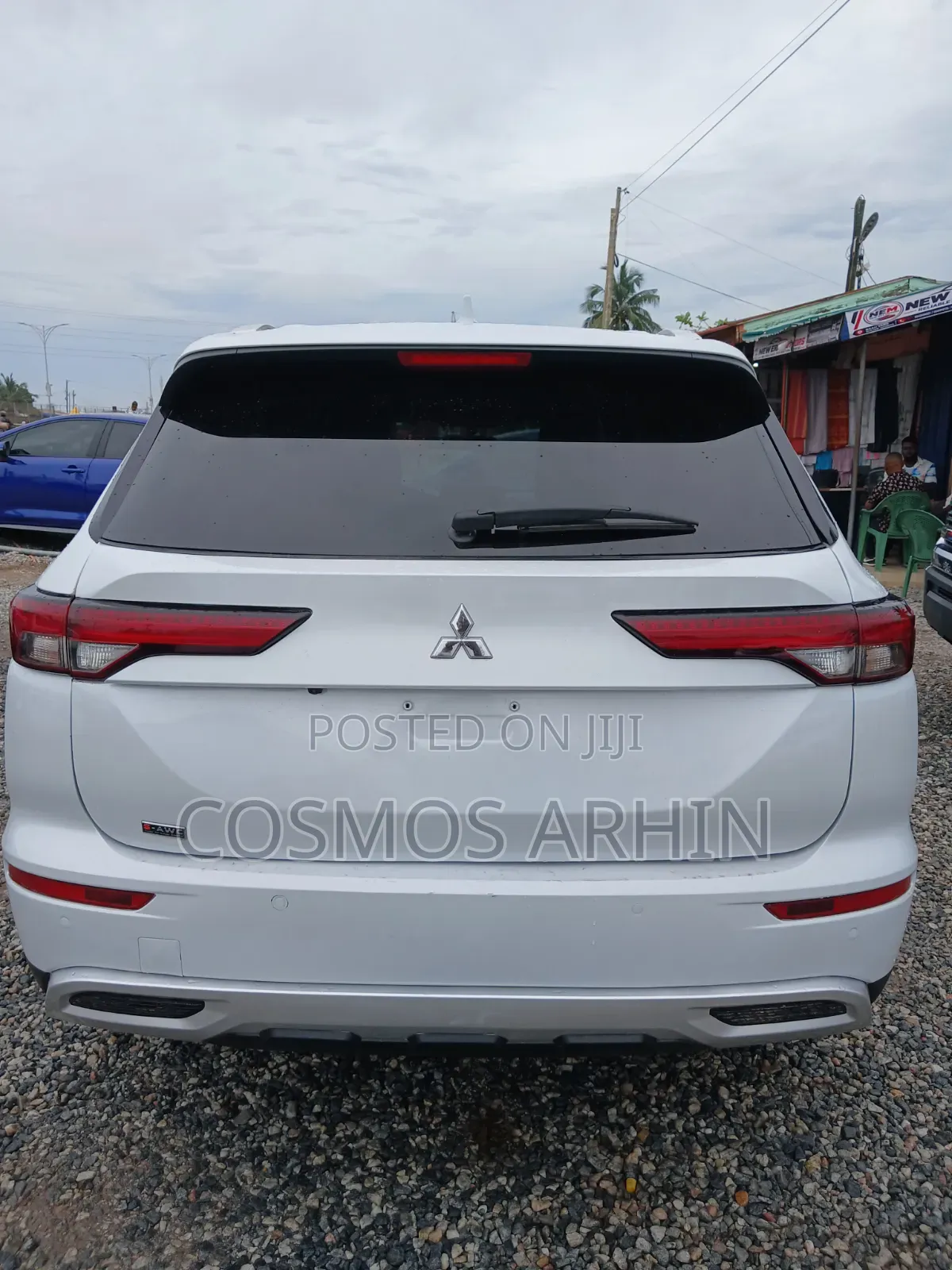 Mitsubishi Outlander 2022 White