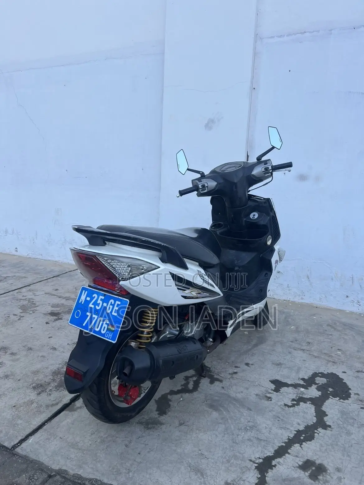Piaggio Scooter 2014 White