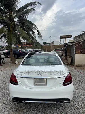 Mercedes-Benz C300 2016 White