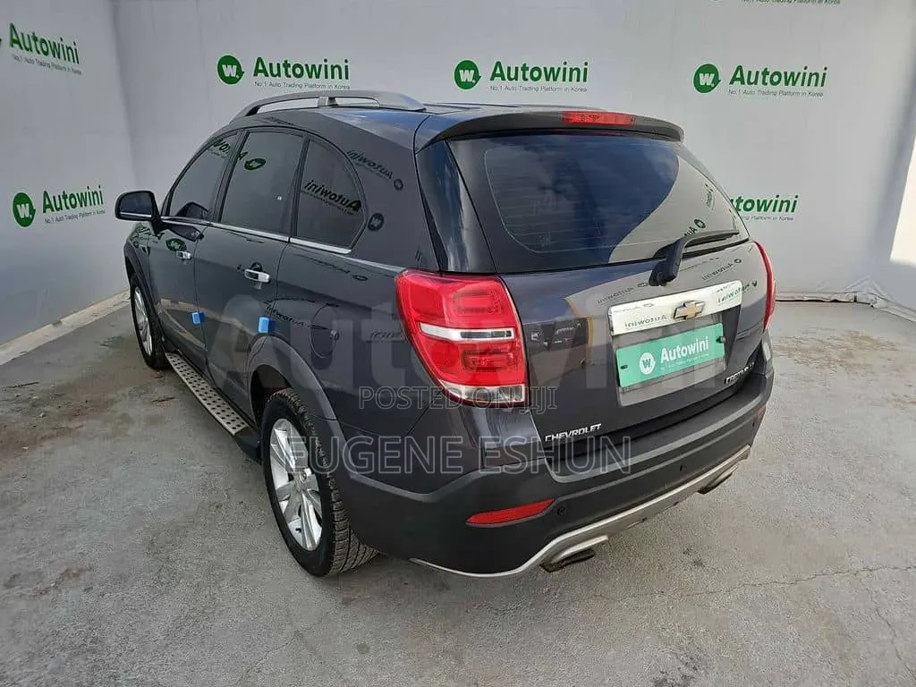 Chevrolet Captiva 2014 Black