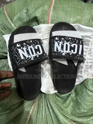 Men’s Stylish Slippers