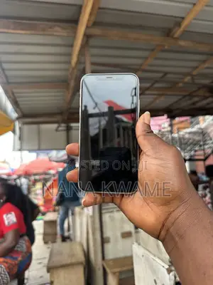 Apple iPhone 11 64 GB White