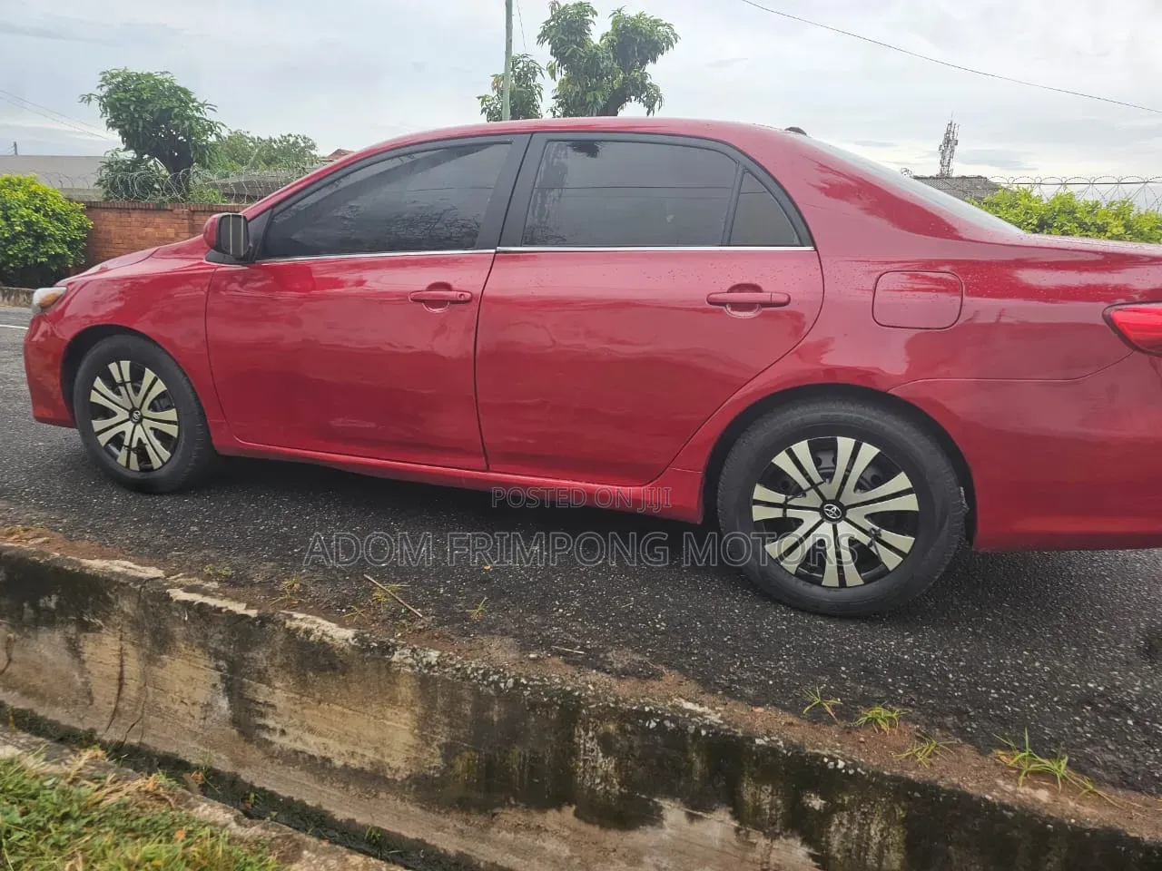 Toyota Corolla LE 4dr Sedan (1.8L 4cyl 4A) 2013 Red