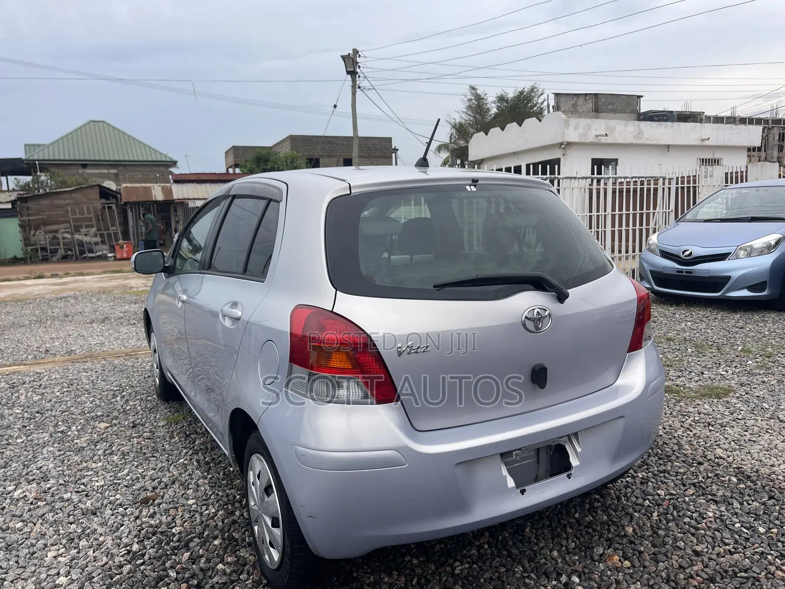 Toyota Vitz 1.3 AWD 3dr 2010 Silver