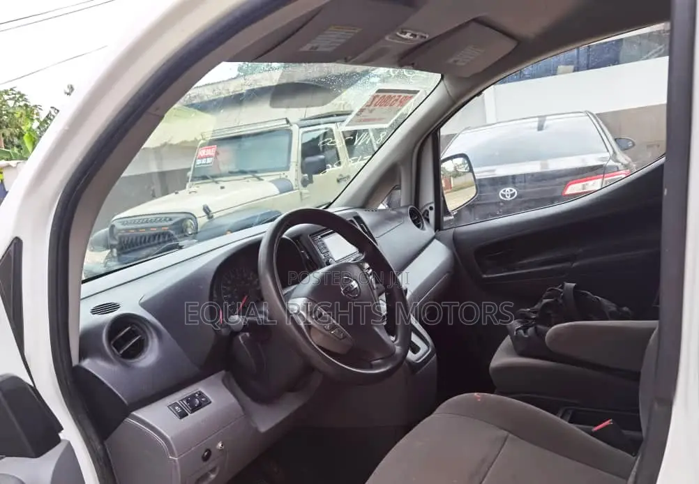 Nissan NV200 2018 White