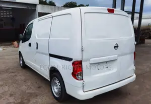 Nissan NV200 2018 White