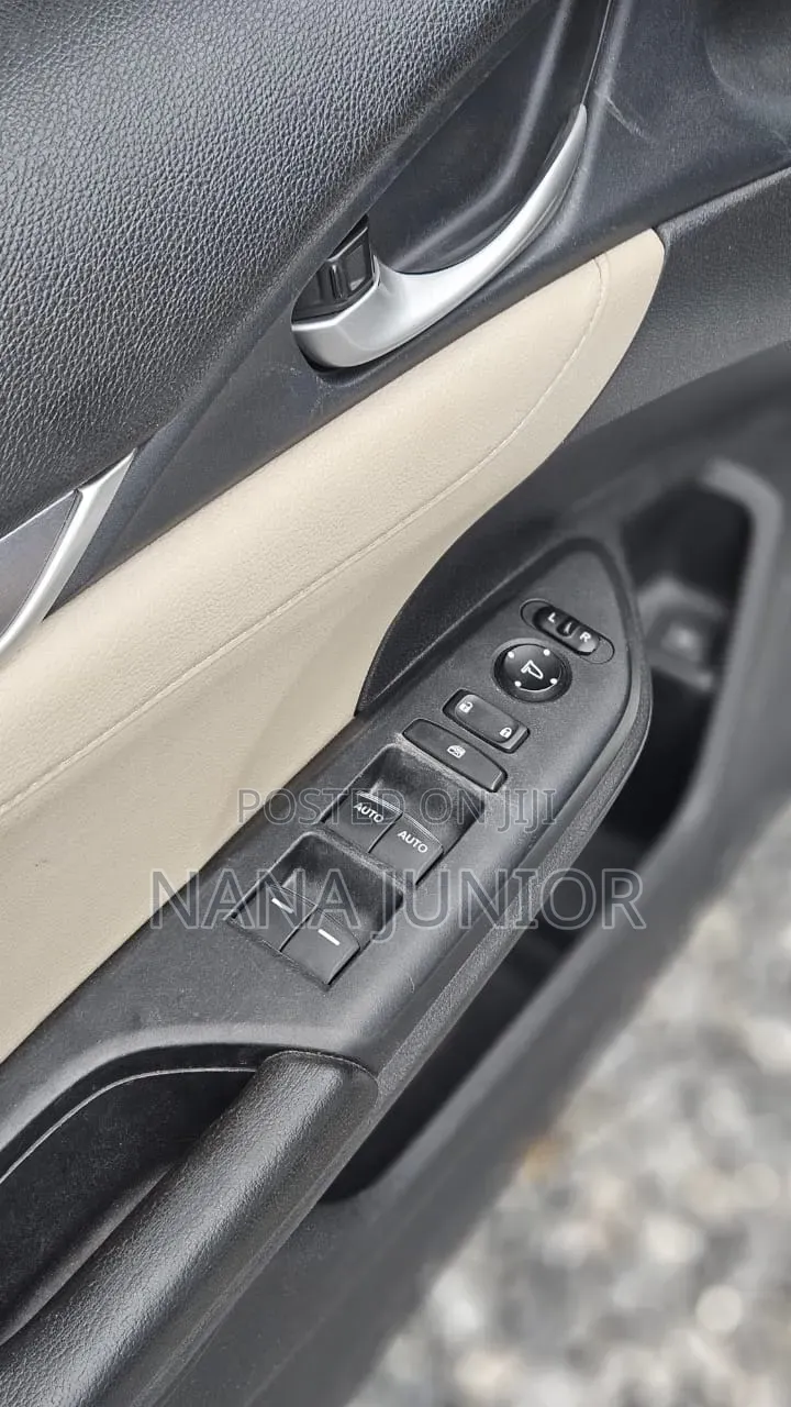 Honda Civic Touring 4dr Sedan (1.5L 4cyl) 2016 White