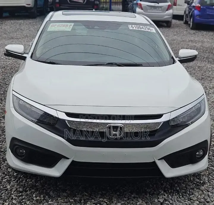 Honda Civic Touring 4dr Sedan (1.5L 4cyl) 2016 White