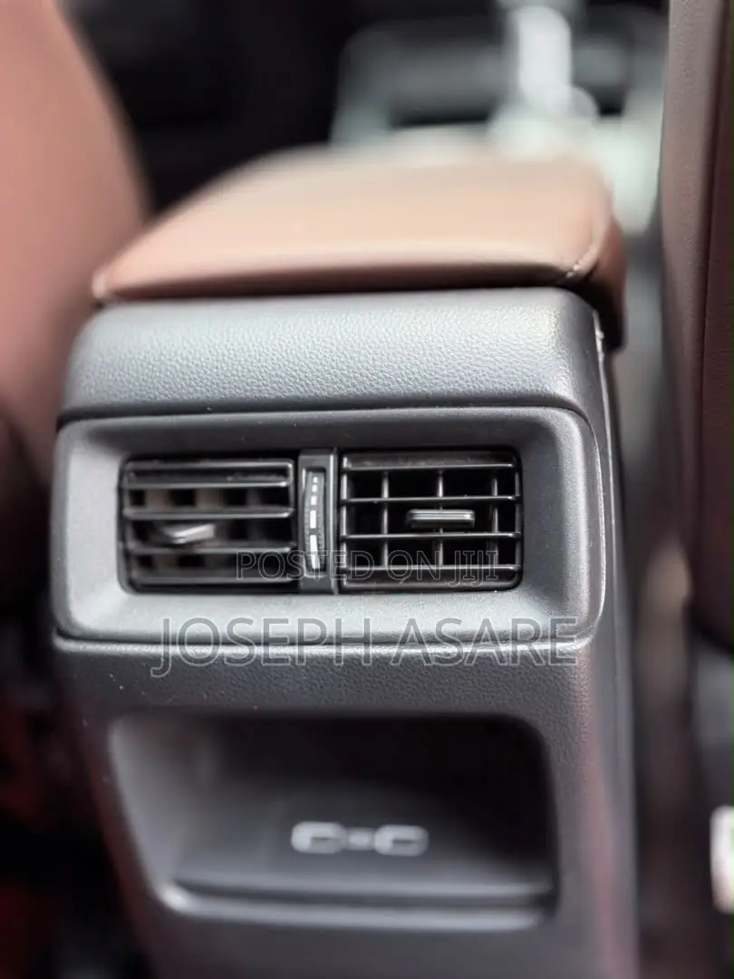 Honda CR-V 2023 White