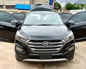 Hyundai Tucson Limited AWD 2017 Black