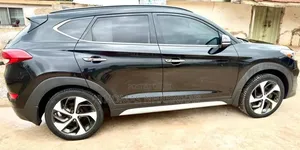 Hyundai Tucson Limited AWD 2017 Black