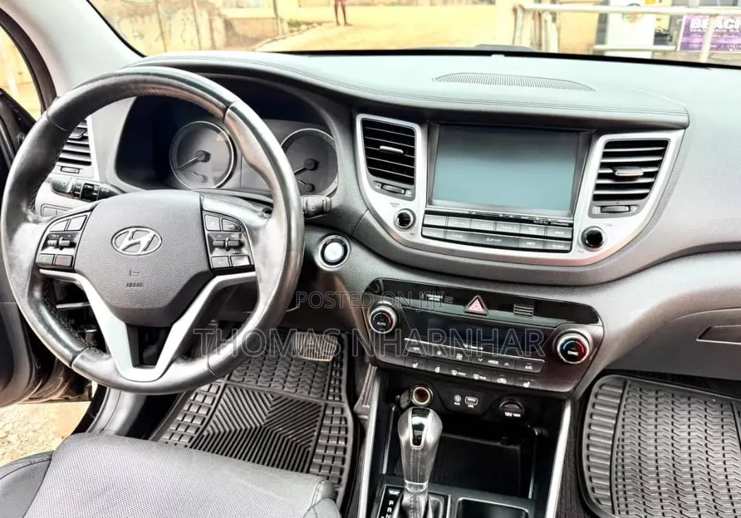 Hyundai Tucson Limited AWD 2017 Black