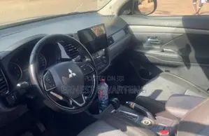 Mitsubishi Outlander 2017 Black