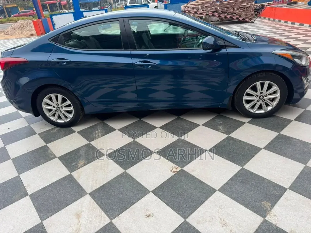 Hyundai Elantra 2016 Blue