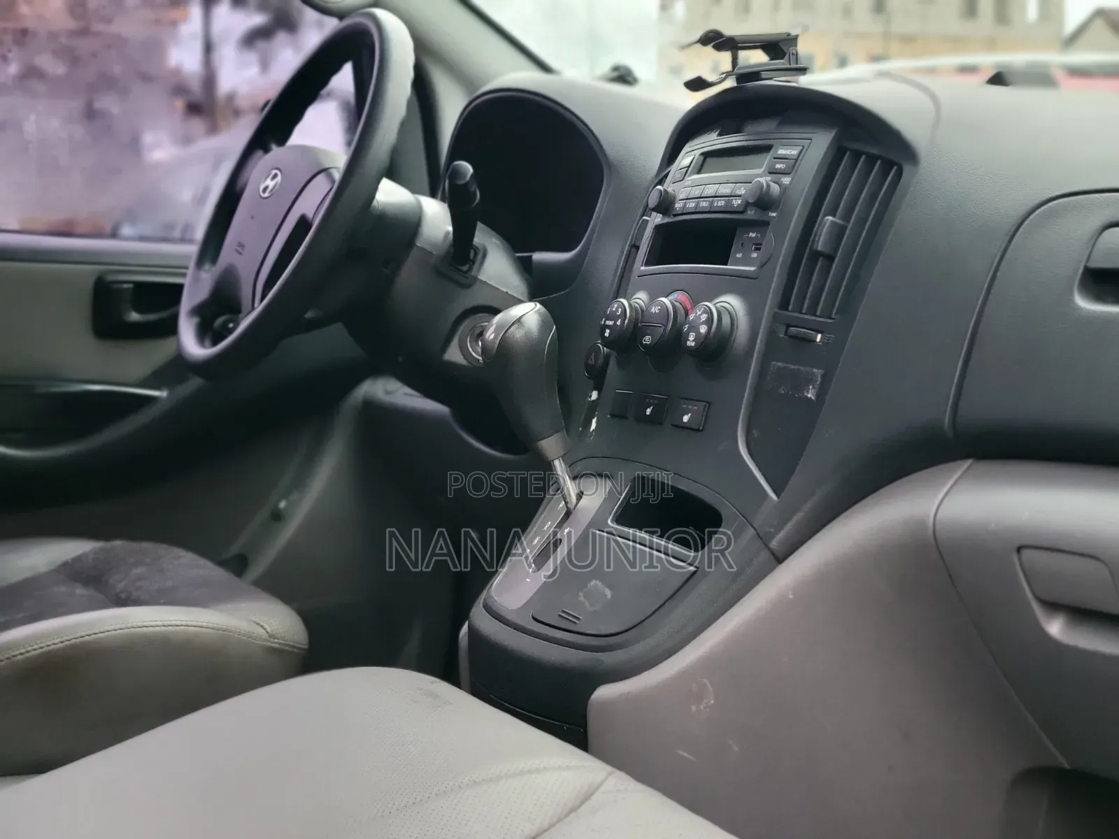 Hyundai Starex 2015 Silver