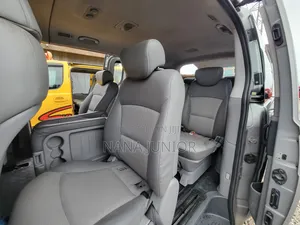 Hyundai Starex 2015 Silver