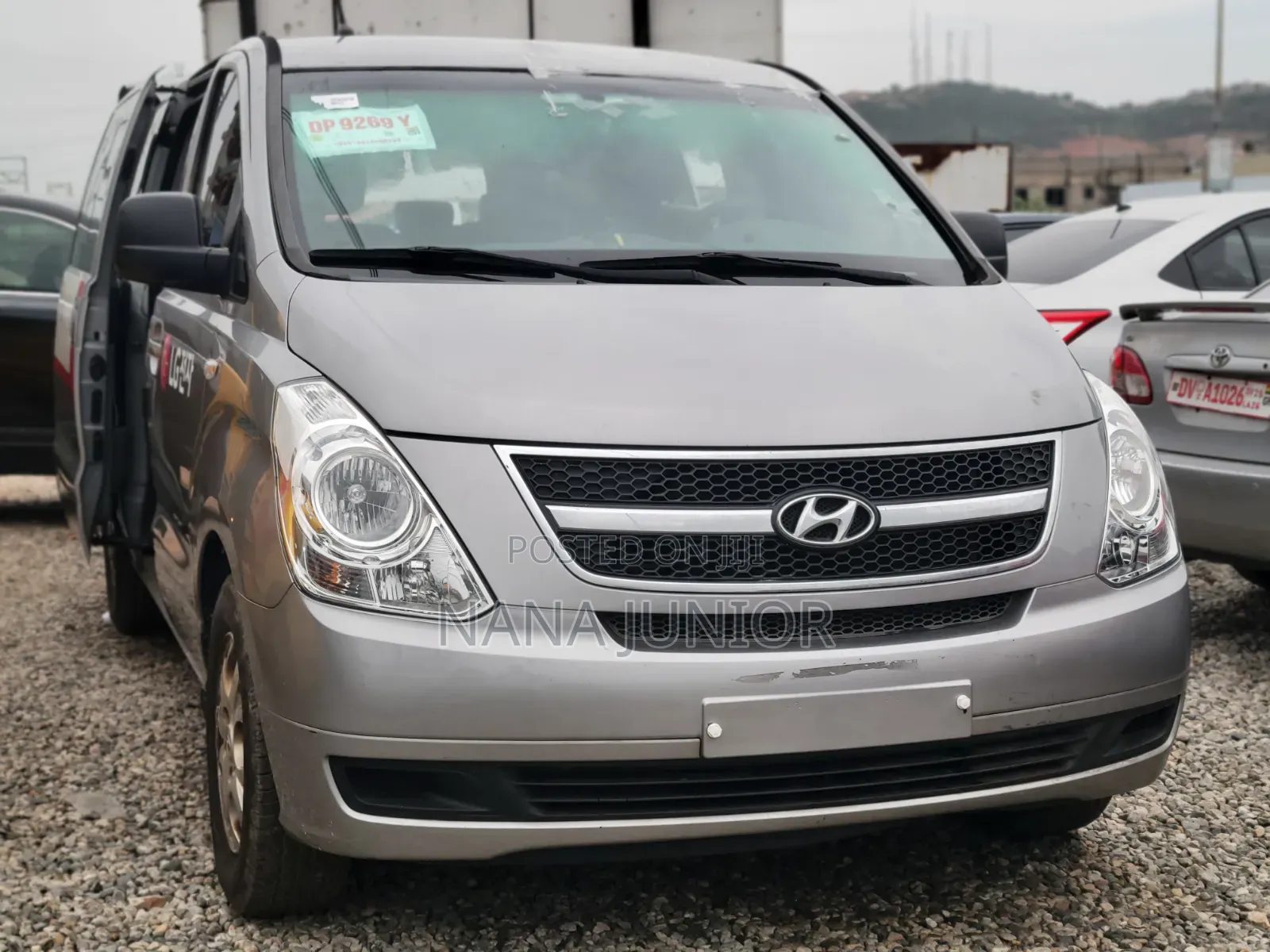 Hyundai Starex 2015 Silver