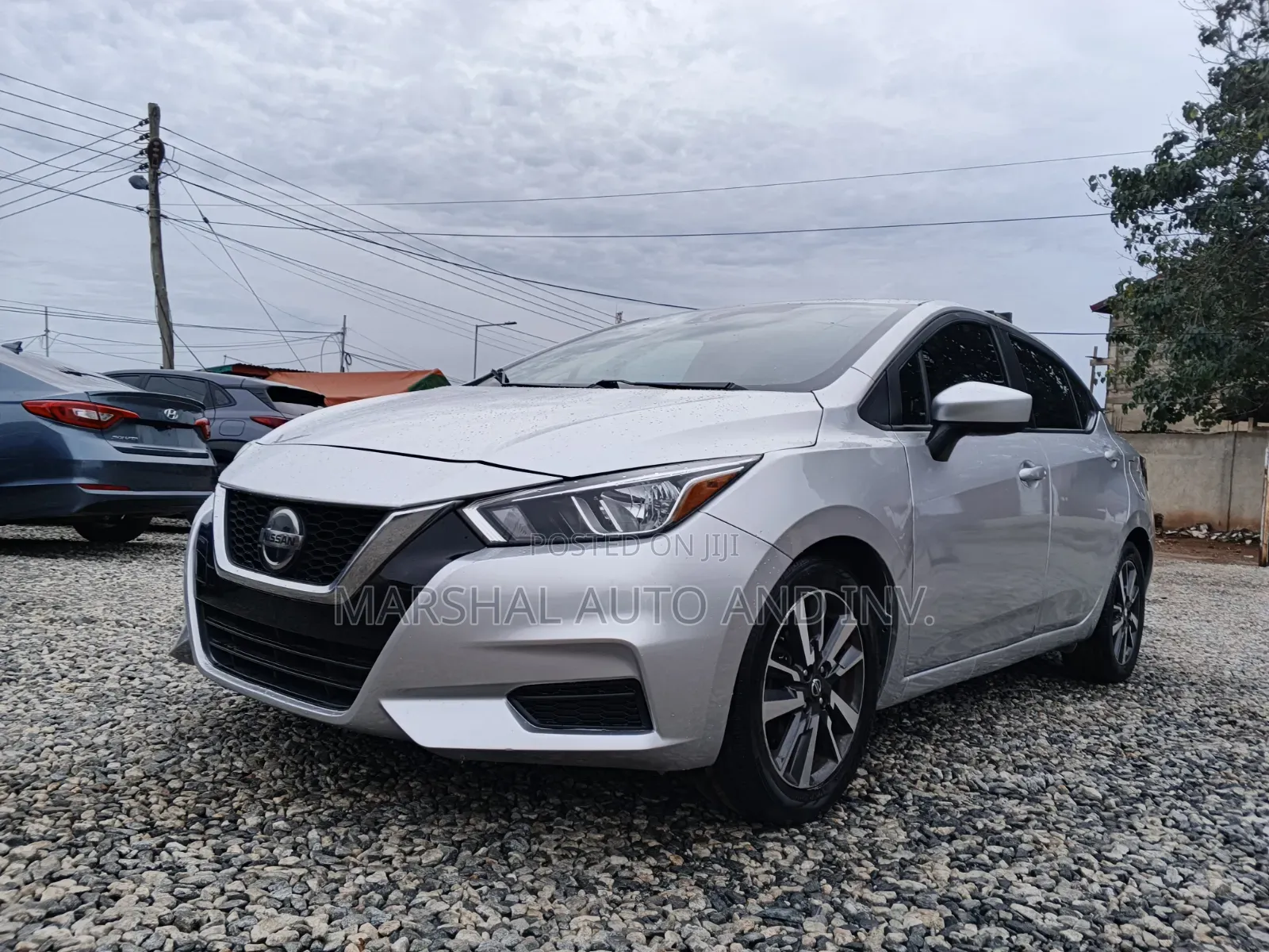 Nissan Versa SV 2022 Silver