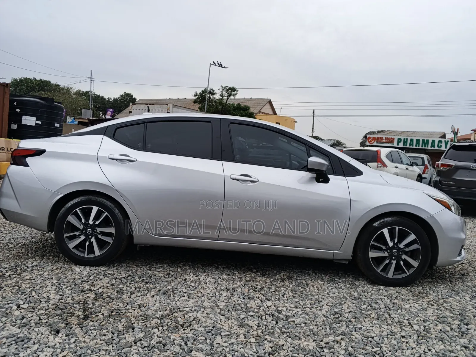 Nissan Versa SV 2022 Silver