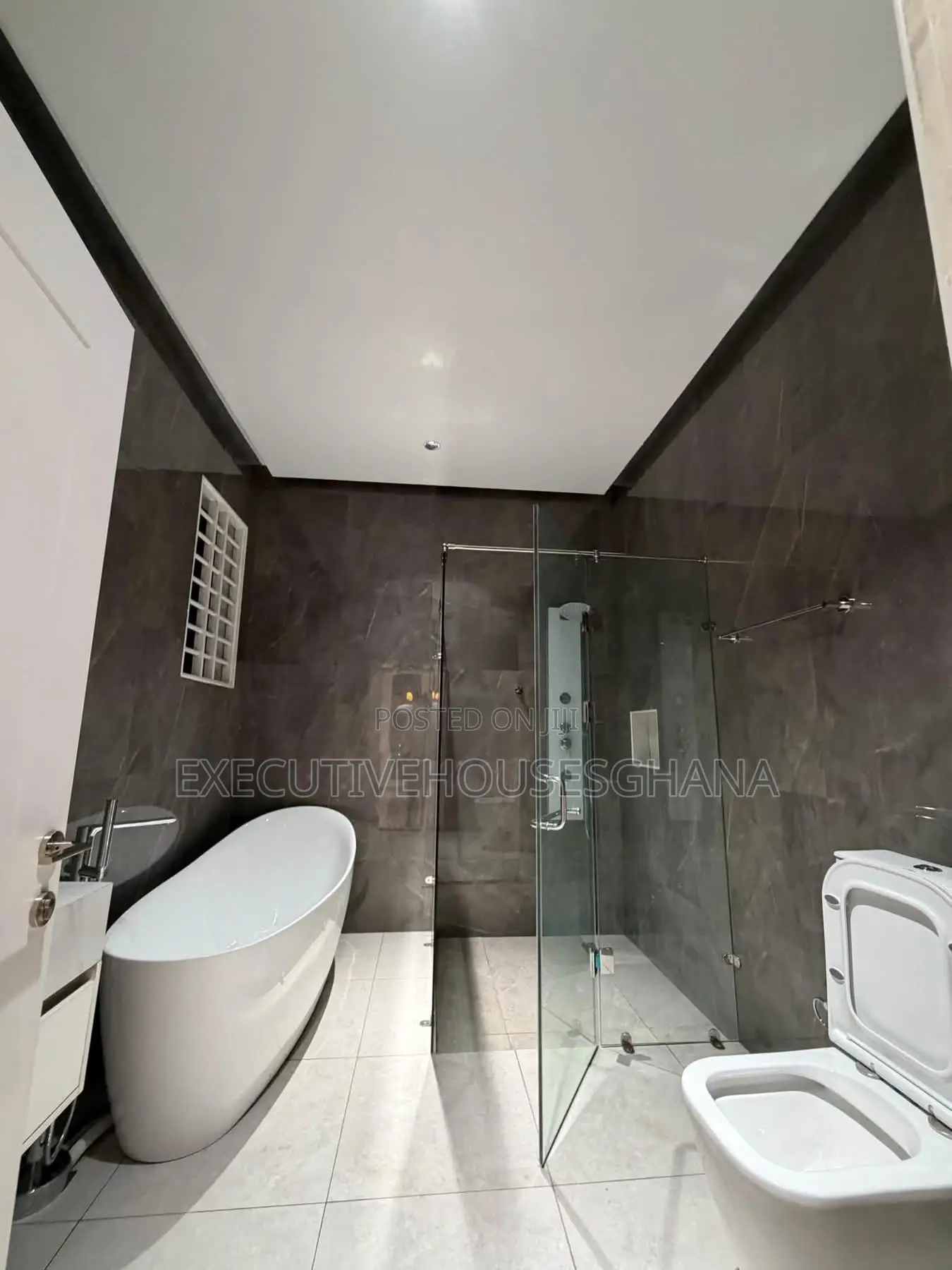 4bdrm House in Executivehousesghana, Tema Metropolitan for sale
