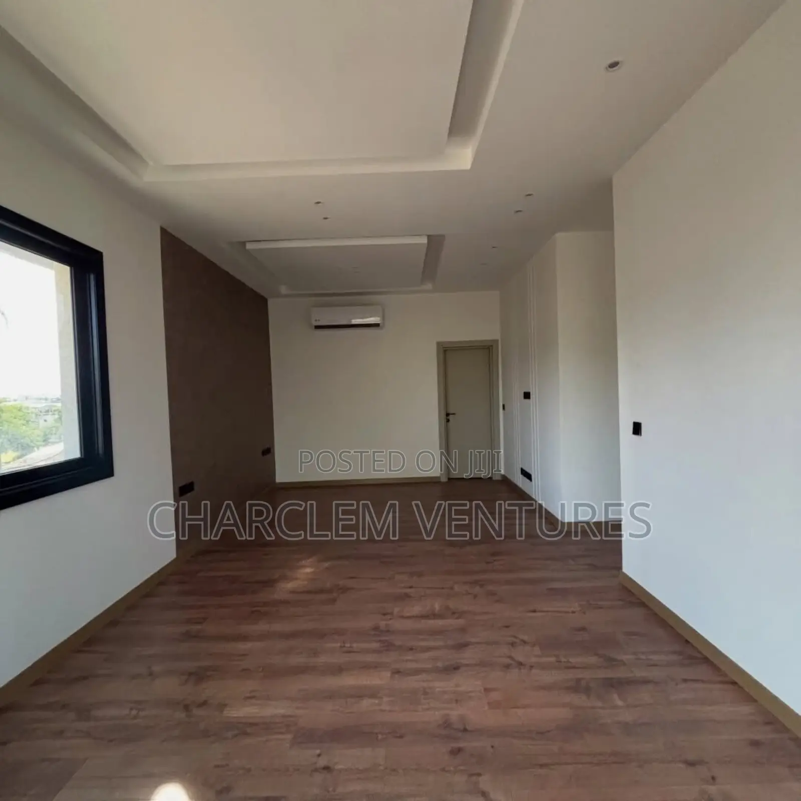 5bdrm Villa in Charclem Ventures, North Ridge for sale