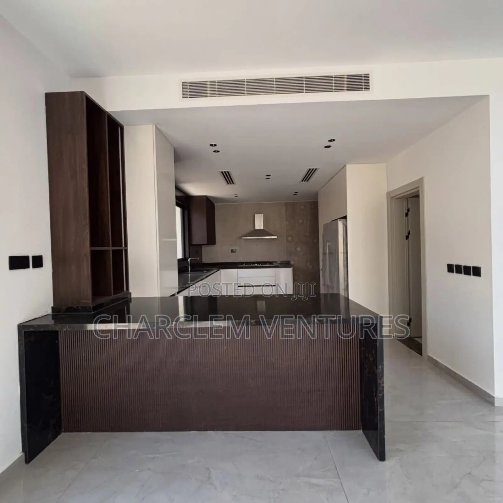 5bdrm Villa in Charclem Ventures, North Ridge for sale