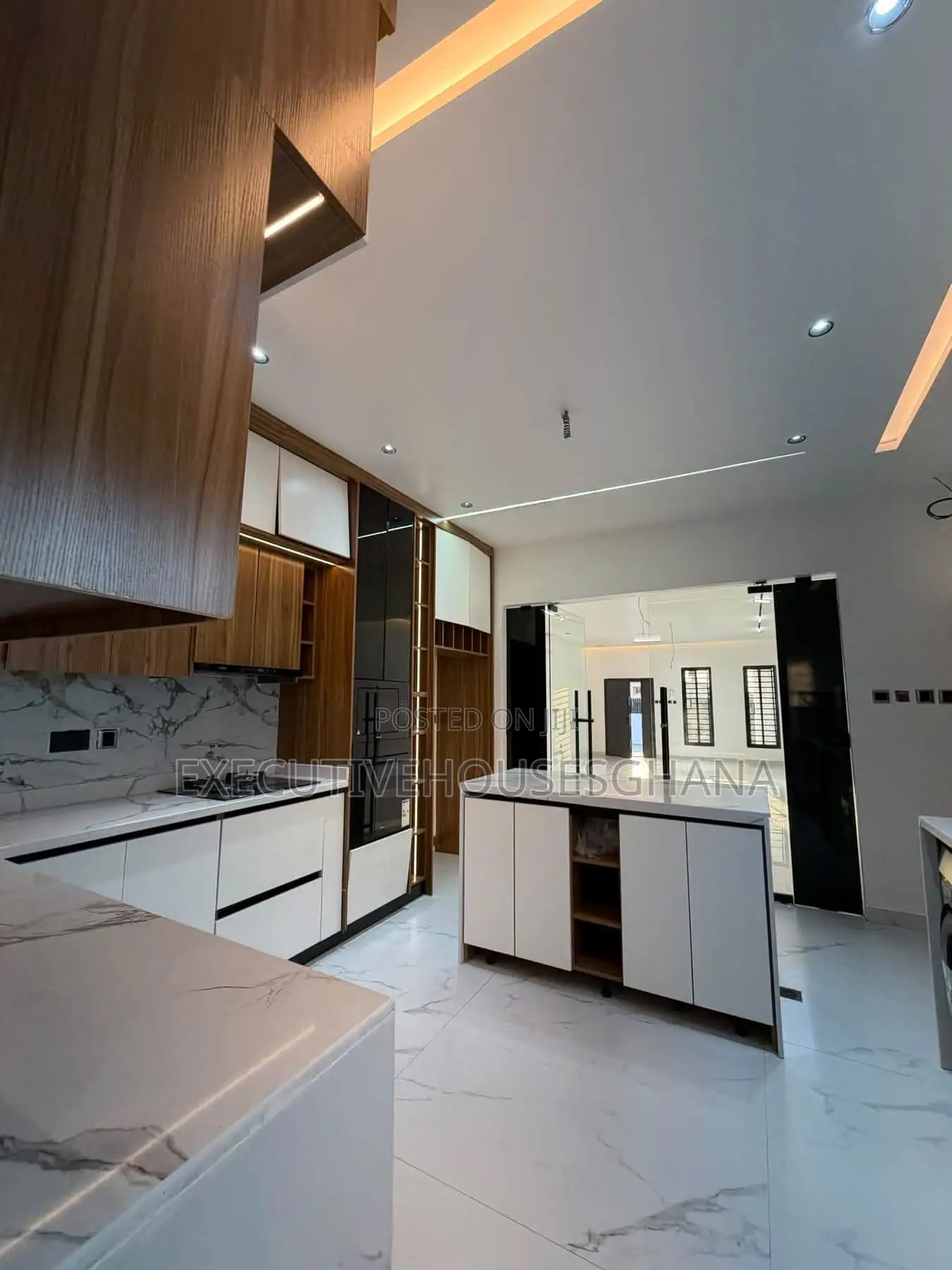 3bdrm Bungalow in Executivehousesghana, Lake Side Estate for sale