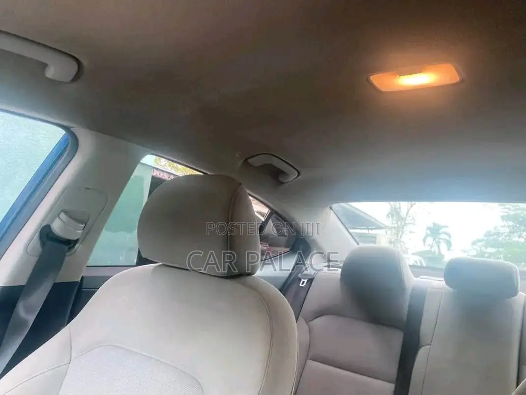 Hyundai Elantra SE 2018 Blue